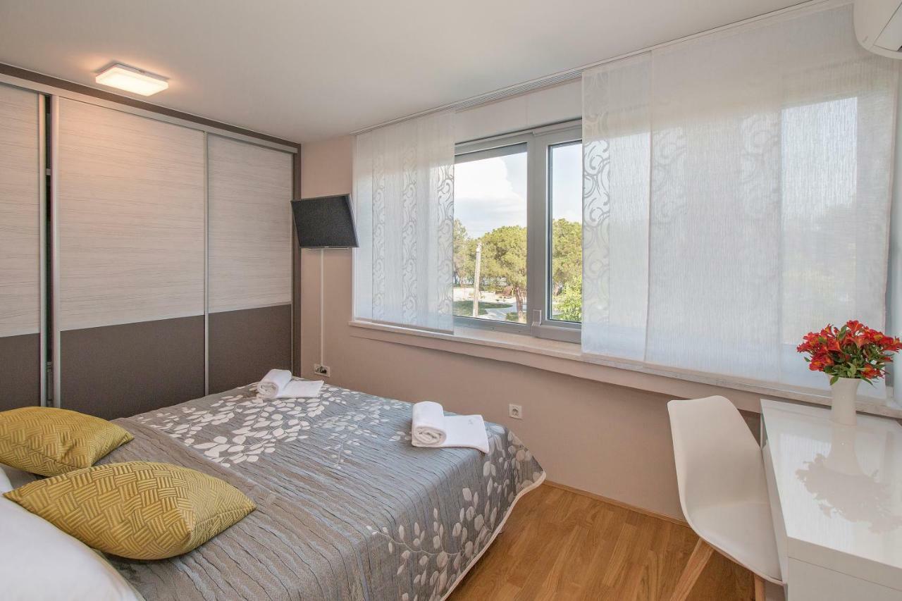 Caisa- Luxury Apartment 20 M From The Sea Zára Kültér fotó