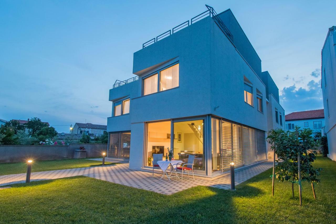 Caisa- Luxury Apartment 20 M From The Sea Zára Kültér fotó