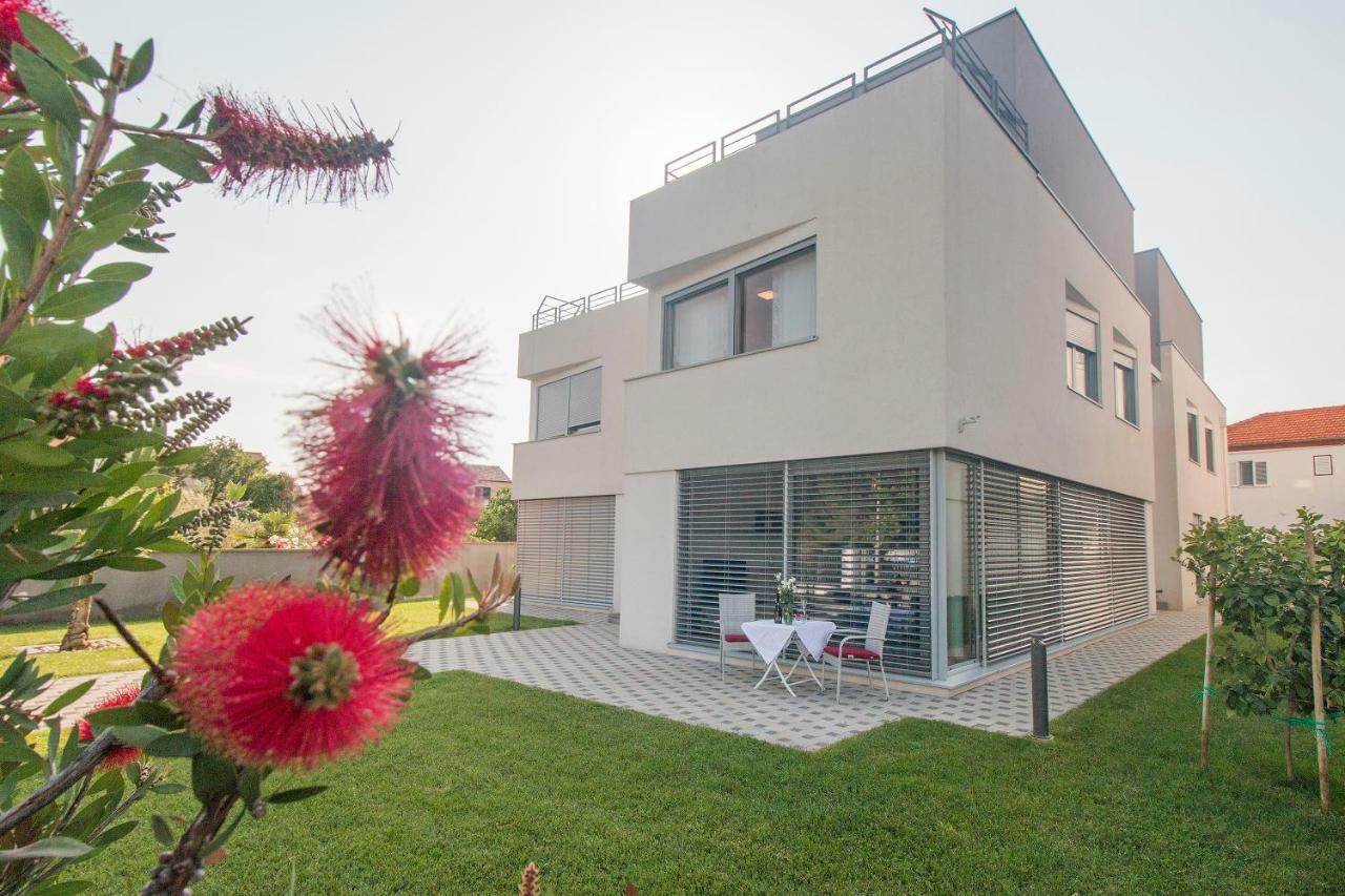 Caisa- Luxury Apartment 20 M From The Sea Zára Kültér fotó
